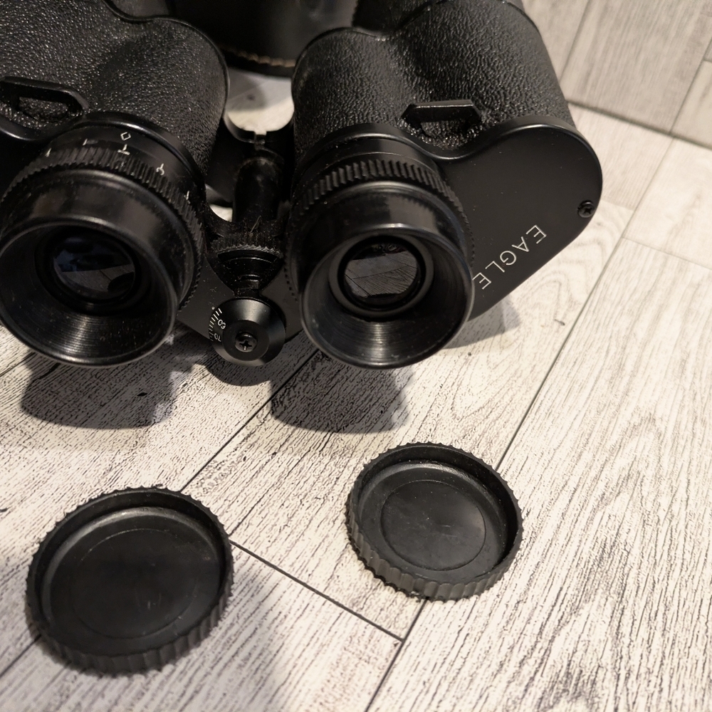 Classic Black Binoculars with Hard Case - Picture 10 of 16